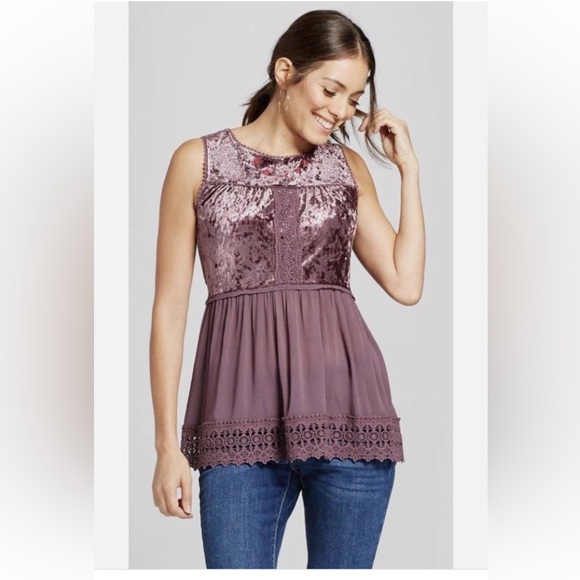 Knox Rose Tops - ✨Knox Rose✨ Purple Velvet Trim Sleveless Tank
